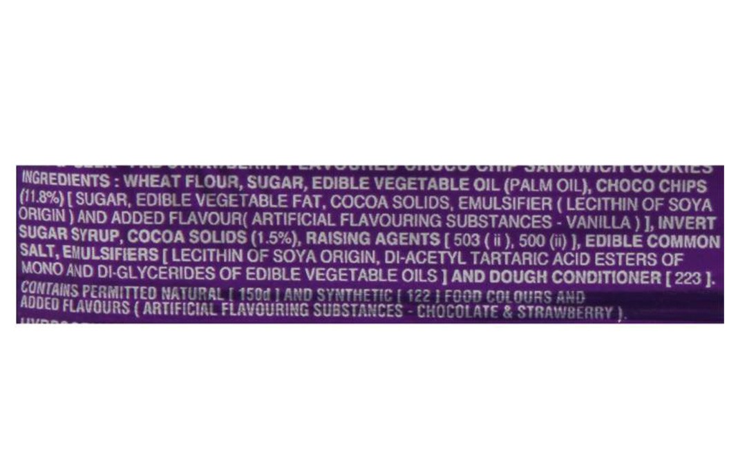 Parle Hide & Seek Fab Strawberry Flavoured Choco Chip Sandwich Biscuits   Pack  100 grams